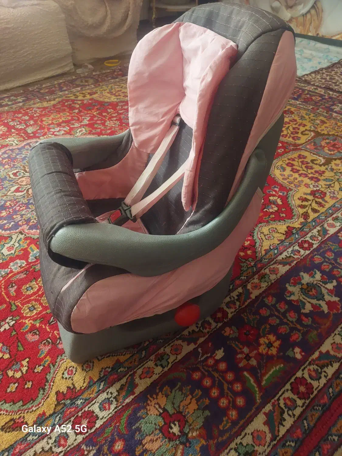 صندلی کودک|تخت و صندلی بچه|خوی, |دیوار