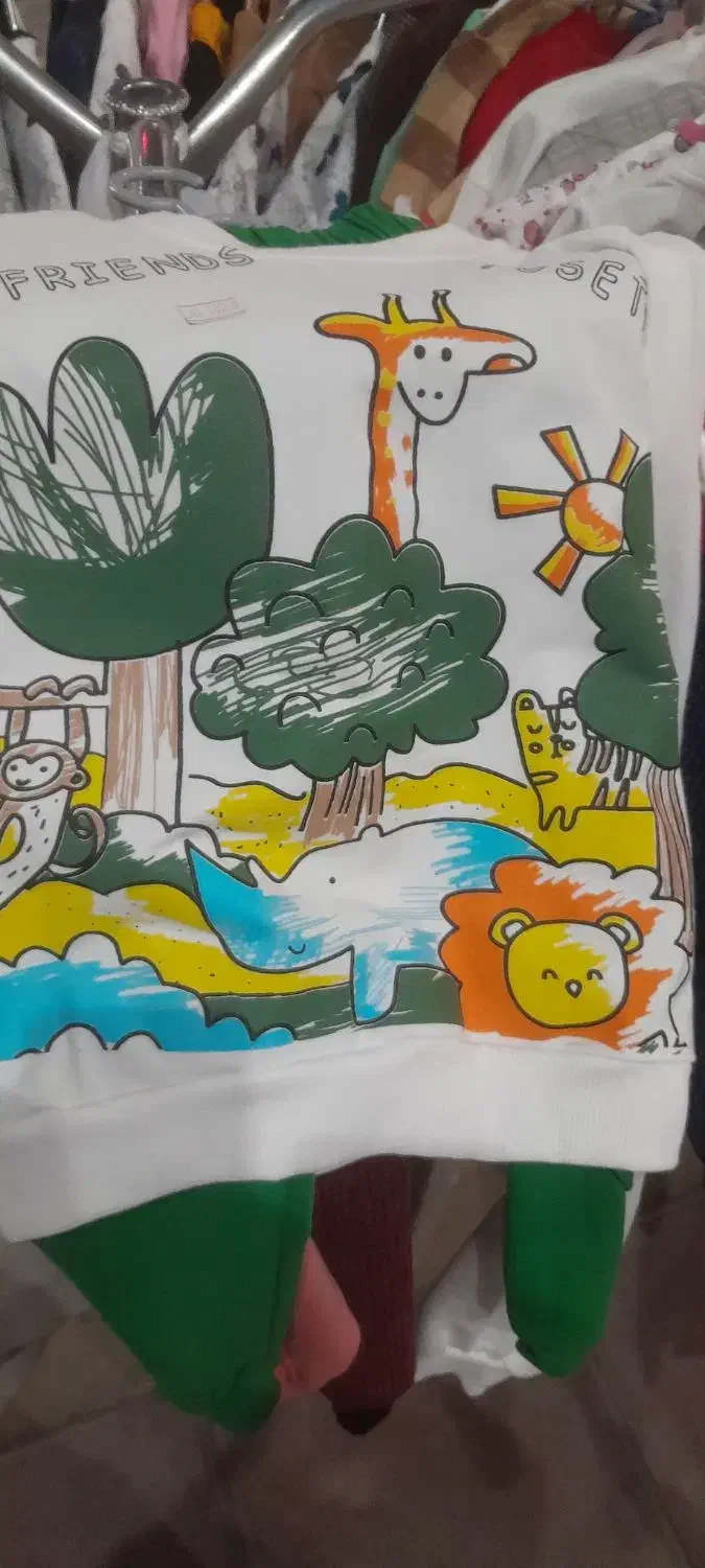 انواع لباس بچه گونه قیمت ۲۶۵ تا ۲۸۵|لباس|گرمسار, |دیوار