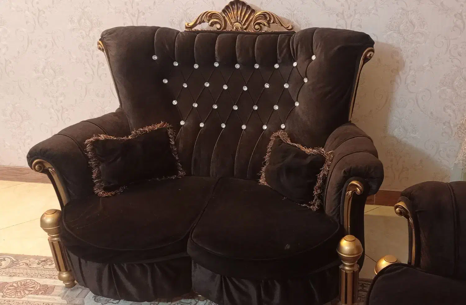 با سلام فروش یکدست مبل کلاسیک خانگی|مبلمان خانگی و میز عسلی|تهران, شادآباد|دیوار