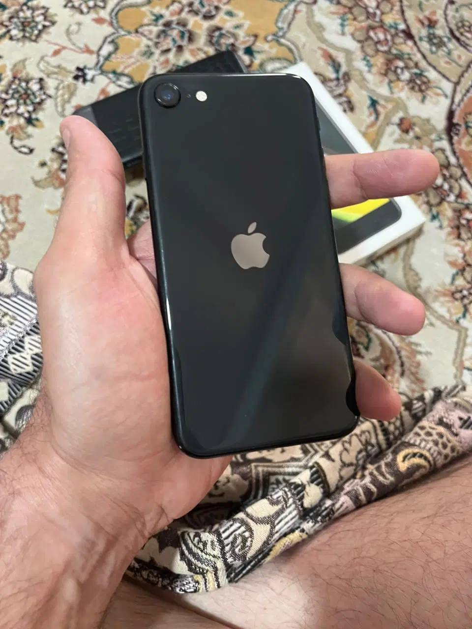 IPhone SE 2020|موبایل|کرج, ساسانی (قلمستان)|دیوار