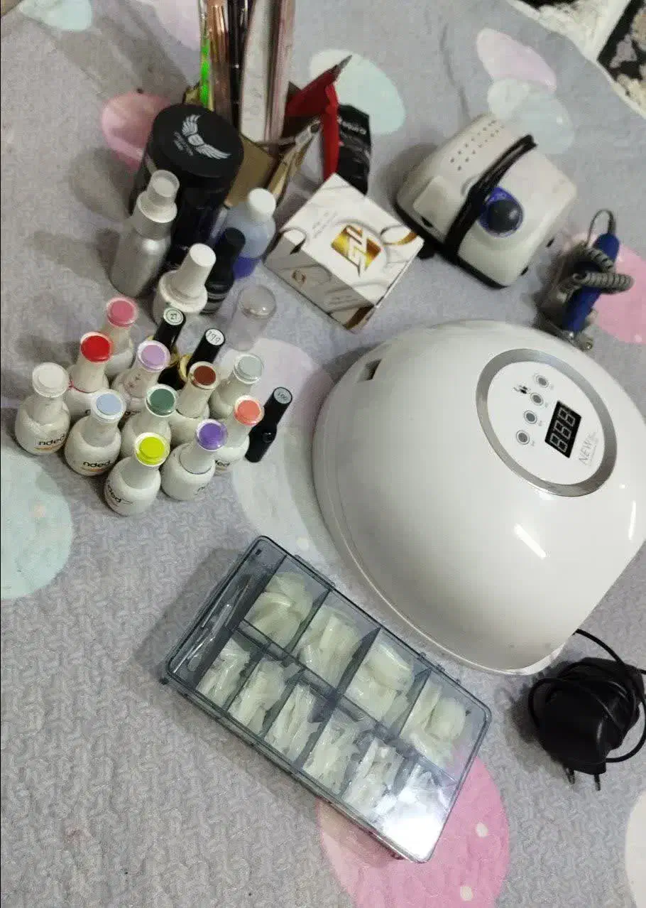 لوازم کاشت ناخن|آرایشی، بهداشتی، درمانی|یزد, |دیوار