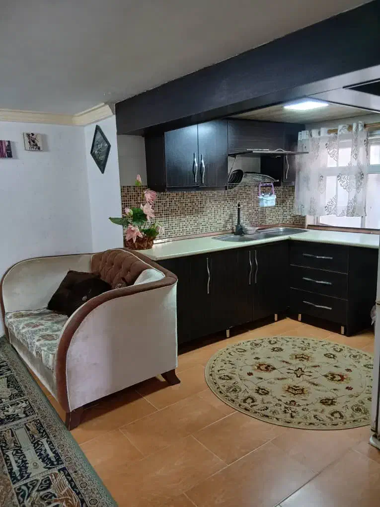 ۲ تاسوییت ۷۰متری،نزدیک دریا با پارکینگ و حیاط دار|اجارهٔ کوتاهمدت آپارتمان و سوئیت|بندر انزلی, ساحل قو|دیوار