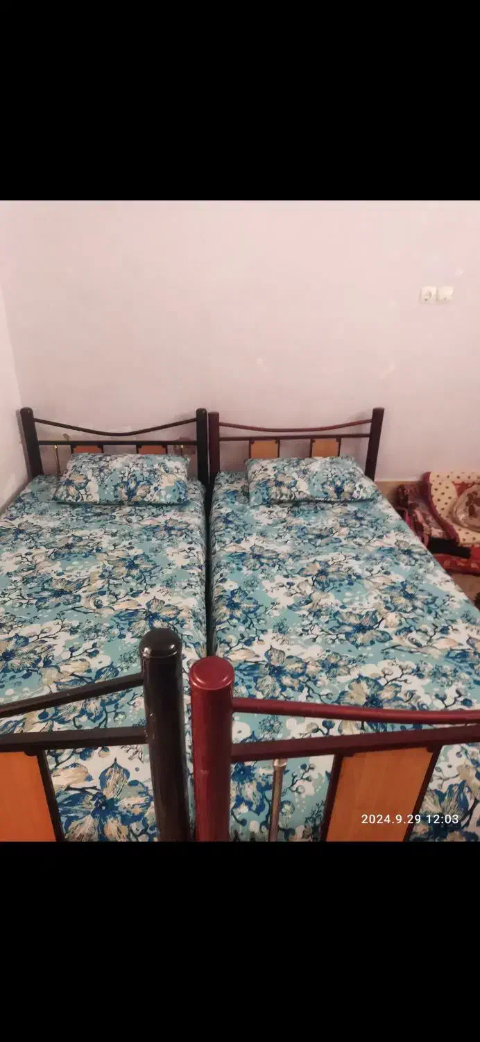منزل شریف اباد|اجارهٔ کوتاه‌مدت آپارتمان و سوئیت|شیراز, شریف‌آباد|دیوار