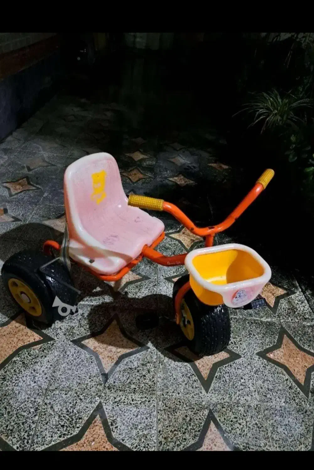 سه چرخه کودک|اسباب‌بازی بچه|بندر گز, |دیوار