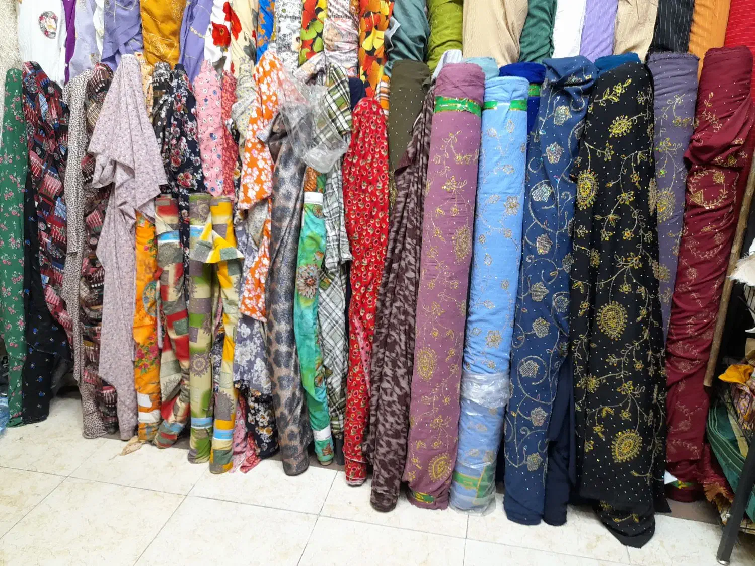 پارچه فروشی به قیمت حراجی|لباس|مشهد, مصلی (کارمندان اول)|دیوار