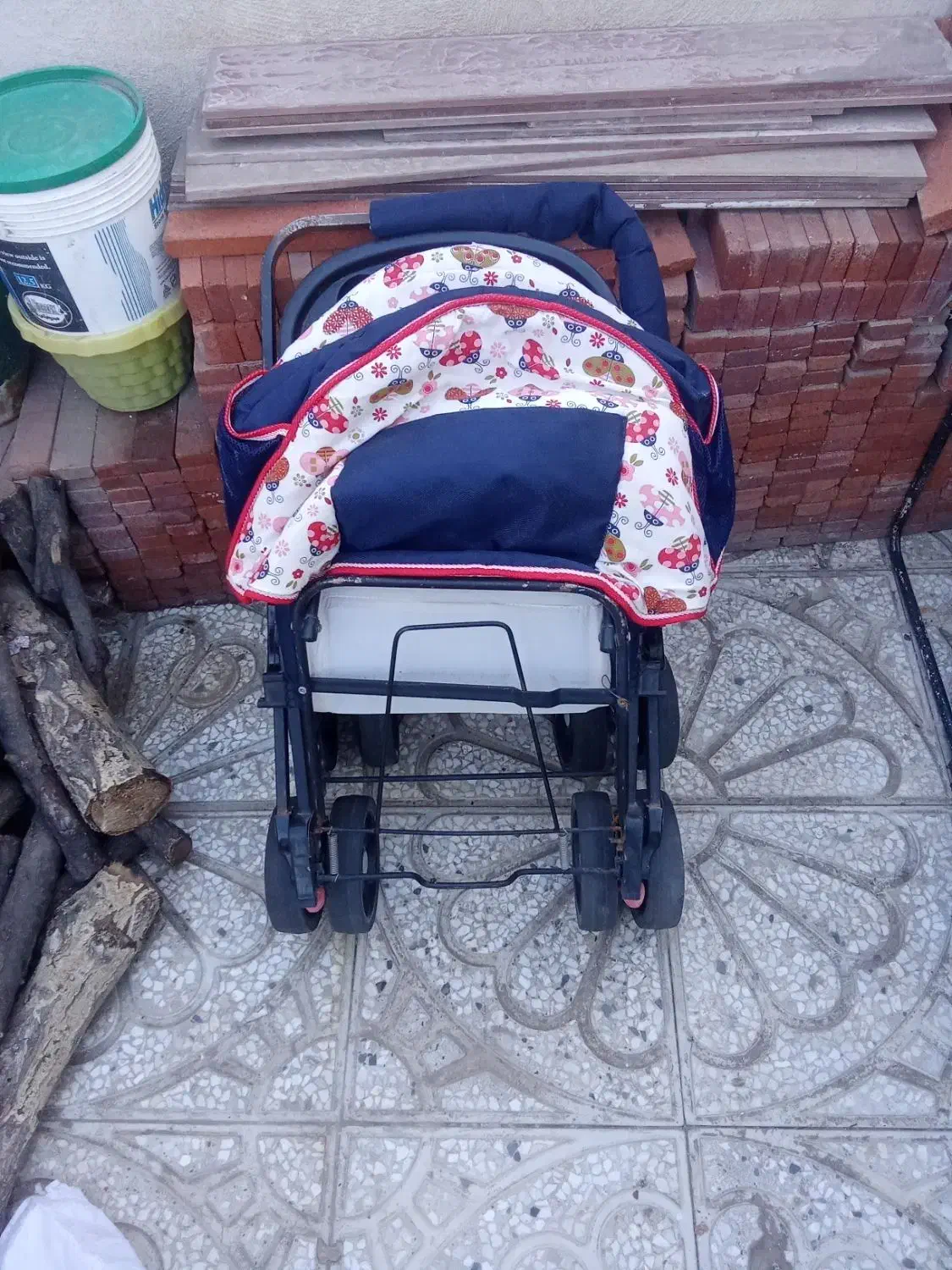 کالسکه بچه|کالسکه و لوازم جانبی|خوی, |دیوار