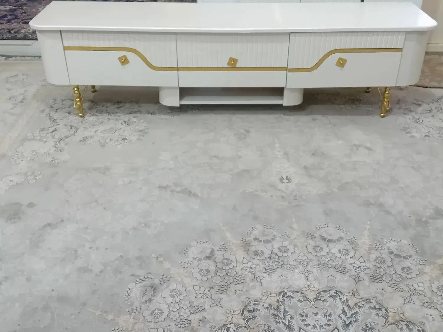 میز تلویزیون|میز تلویزیون|بشاریات, |دیوار