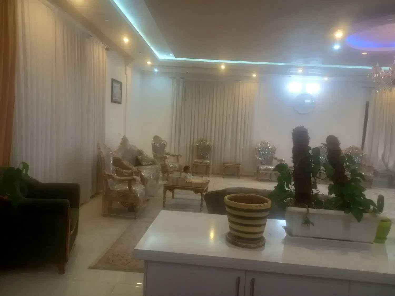 رهن واجاره آپارتمان ۲۰۰متری شعبانیه|اجارهٔ آپارتمان|بیرجند, |دیوار