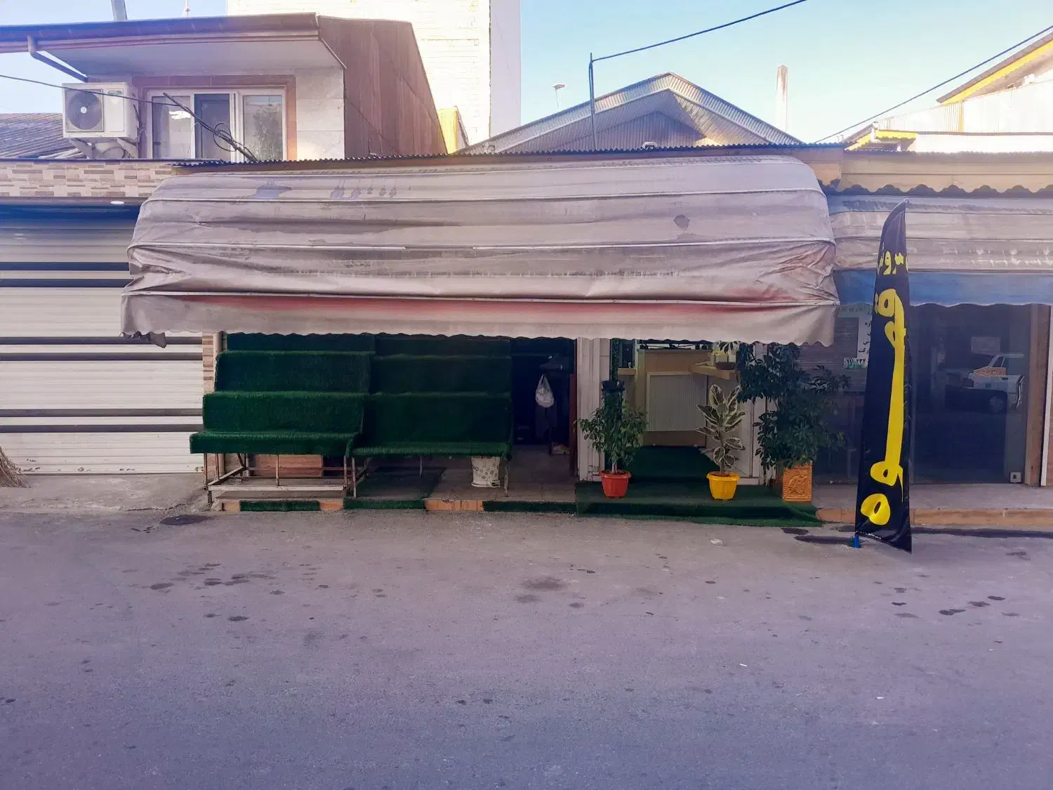 سایبان ۶ متری و۳ متری کرکره قفسه آهنی  آینه وترازو|فروشگاه و مغازه|رشت, یخسازی|دیوار