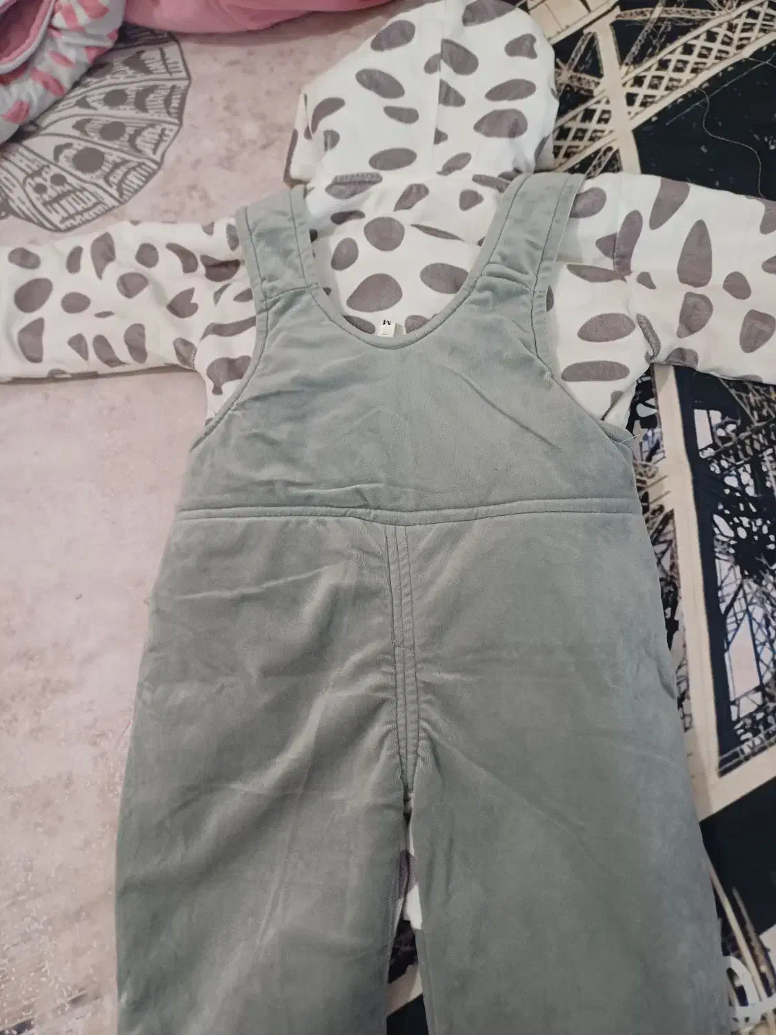 کاپشن|کفش و لباس بچه|فردیس, شهرک ارم|دیوار