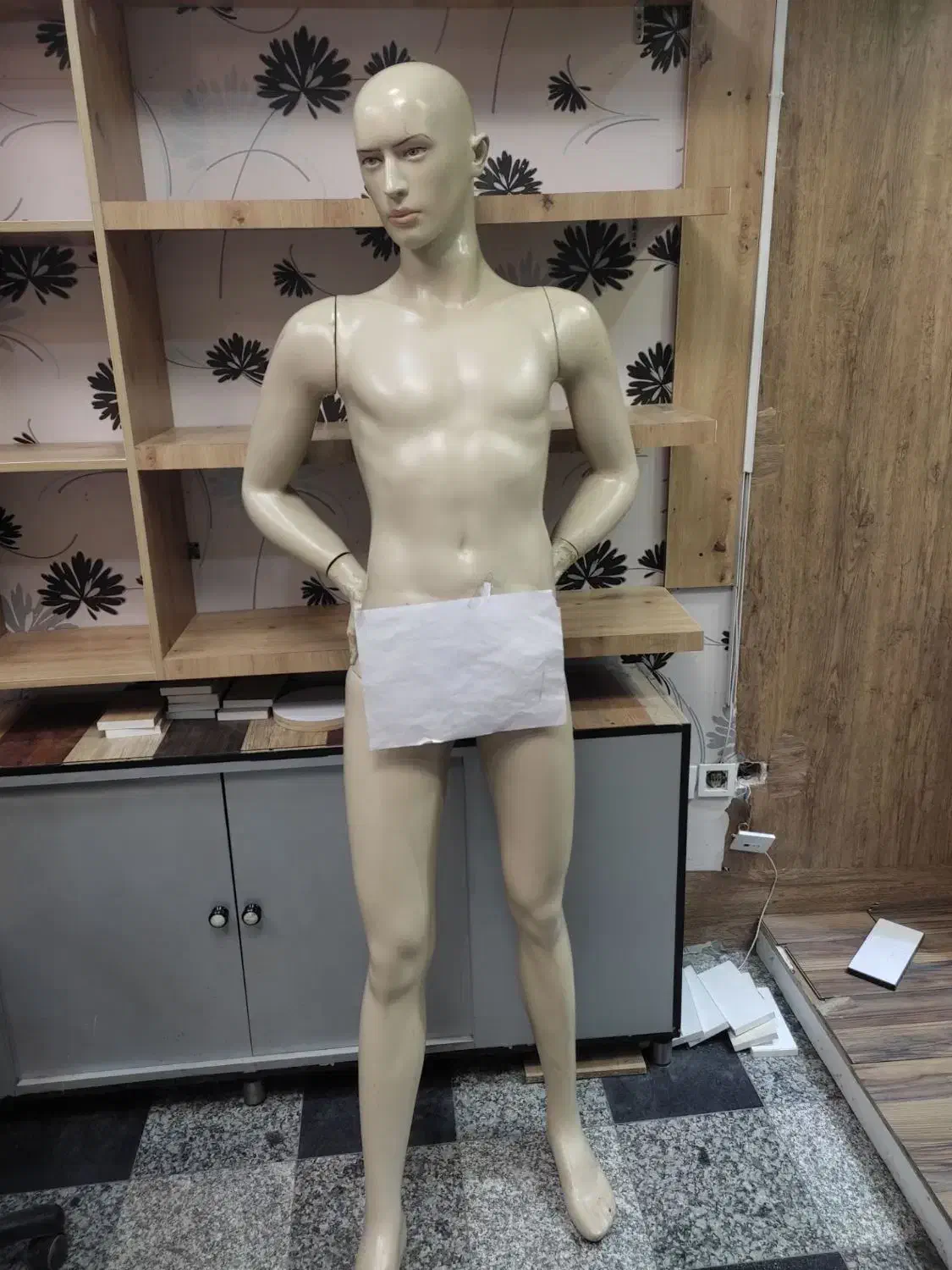 مانکن گراد|فروشگاه و مغازه|همدان, |دیوار