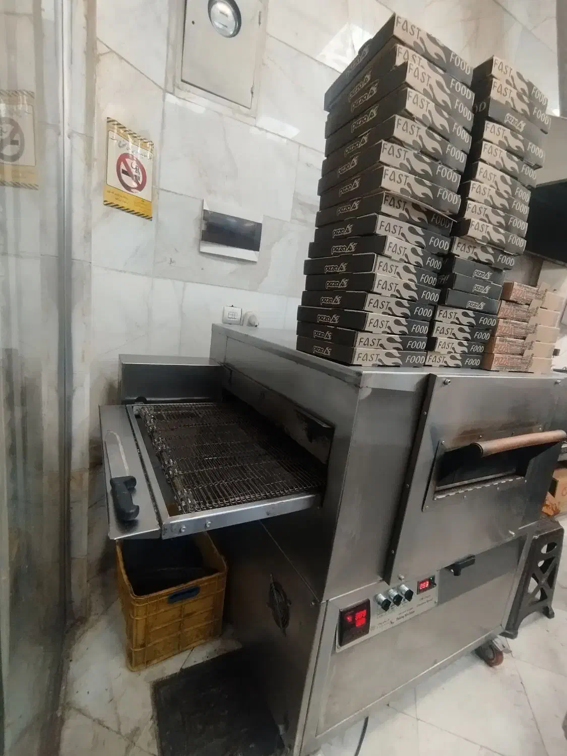 فر پیتزا ریلی|کافی‌شاپ و رستوران|پرند, فاز ۲|دیوار