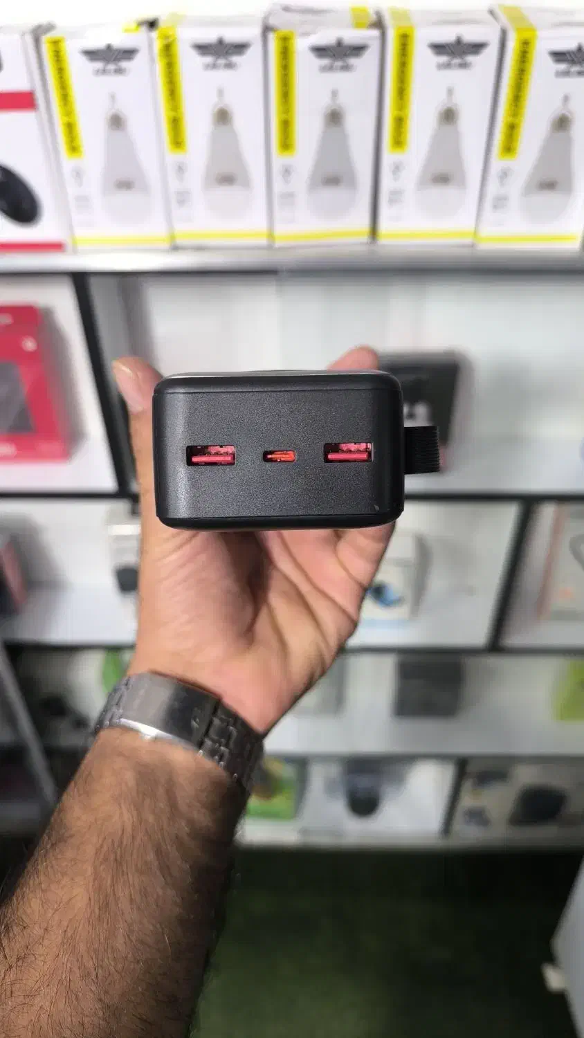 پاور بانک ۳۰ هزار نمایشگر دار آکبند نو با گارانتی|لوازم جانبی موبایل و تبلت|خرمآباد, |دیوار