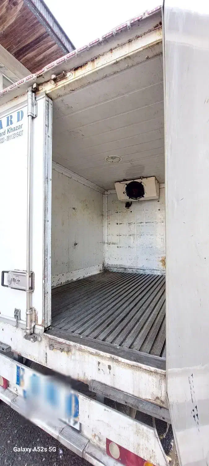 معاوضه یا فروش نیسان یخچالدار ۹۵ نقد اقساط|خودرو سواری و وانت|رشت, کوی مهر|دیوار