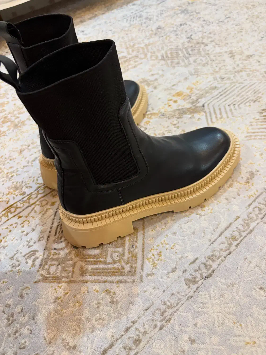 نیمبوت منگو|کیف، کفش، کمربند|اندیشه, اندیشه فاز ۱|دیوار