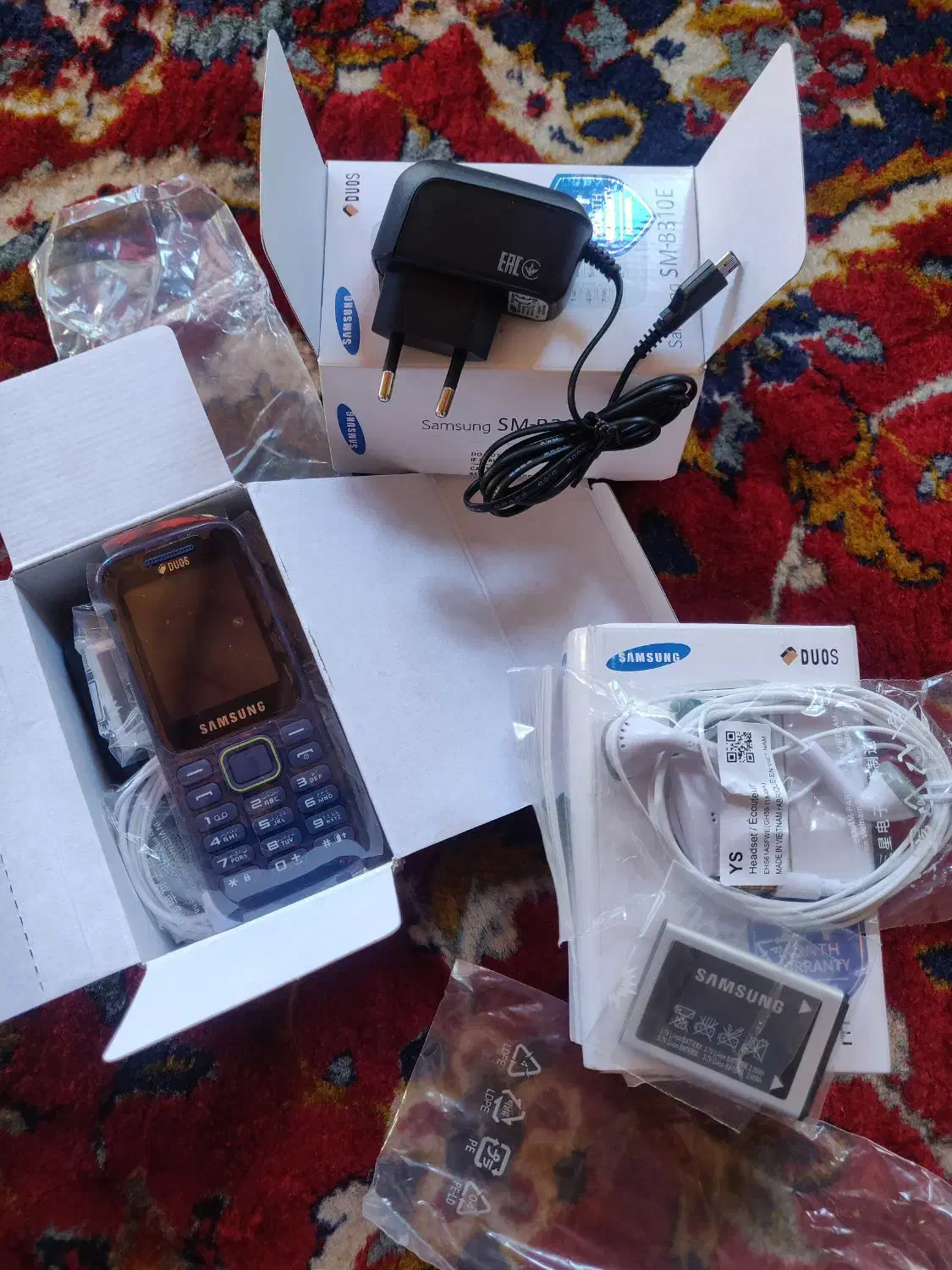 گوشی دکمه ای برد اصلی صفحه رنگی سامسونگ نایاب B310|موبایل|تهران, امام حسین|دیوار
