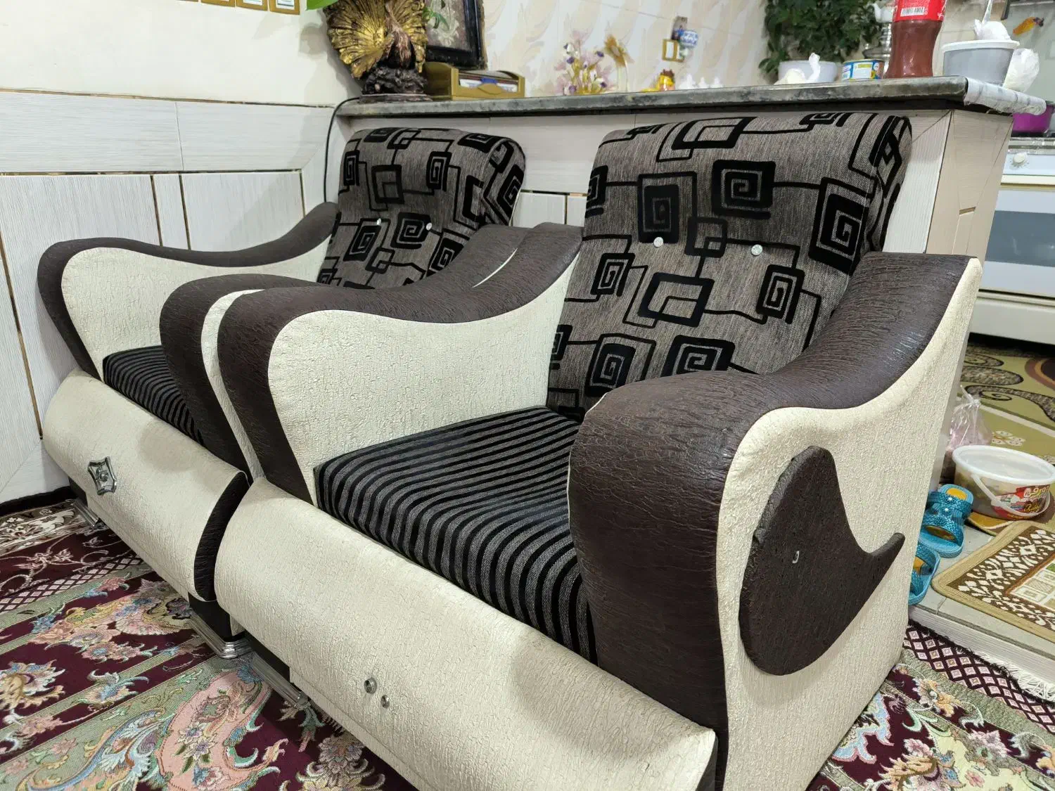 مبل ۷ نفره سالم|مبلمان خانگی و میز عسلی|لنجان, |دیوار