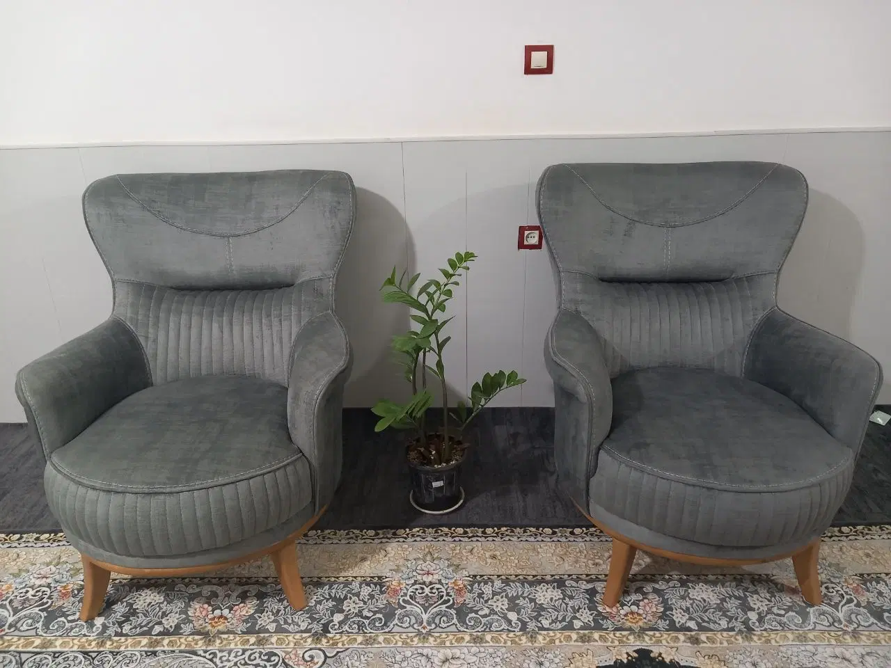 مبلمان|مبلمان خانگی و میز عسلی|خوش‌رودپی, |دیوار