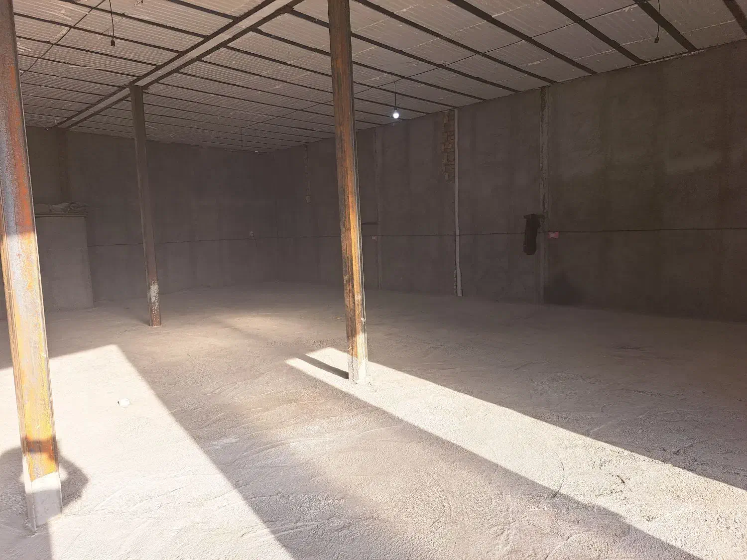 رهن مغازه در فیانی|اجارهٔ مغازه و غرفه|طرقبه, |دیوار