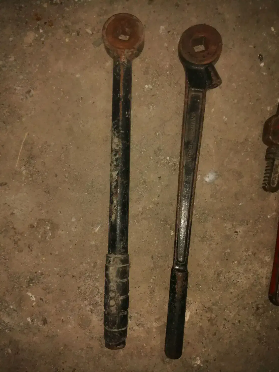 اچار|ابزارآلات|مشهد, شیرحصار|دیوار