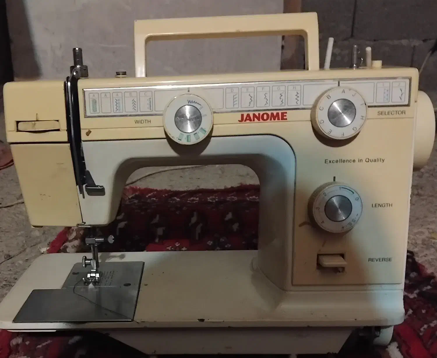 فروشی|چرخ خیاطی و ریسندگی|رشت, لاکان شهر|دیوار