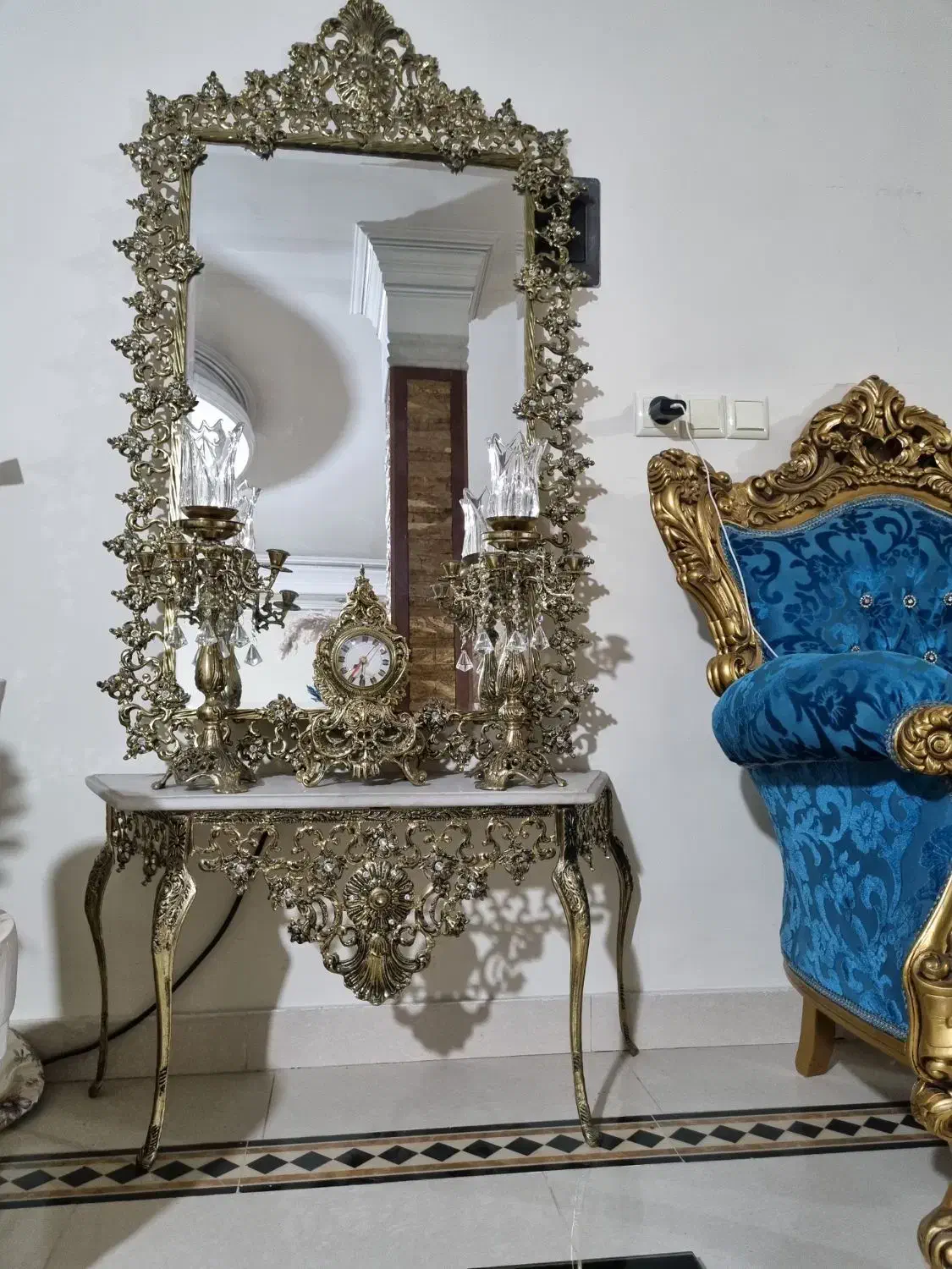 آینه وشمعدان|آینه|پاکدشت, پاکدشت (مامازند)|دیوار