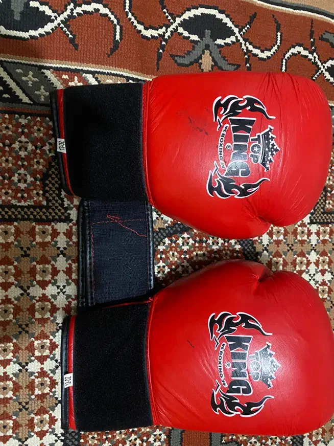 دستکش بوکس|تجهیزات ورزشی|کرج, حسین آباد (اکبر آباد)|دیوار