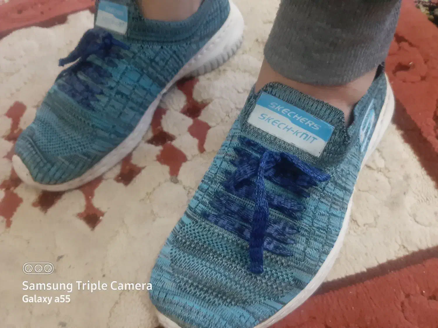 کفش|کیف، کفش، کمربند|نیشابور, عدالت|دیوار