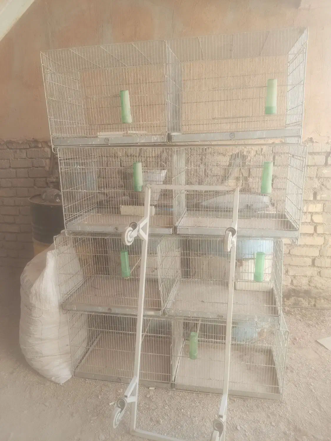قفس ۸خان جوجه پرون|لوازم جانبی حیوانات|اقلید, |دیوار