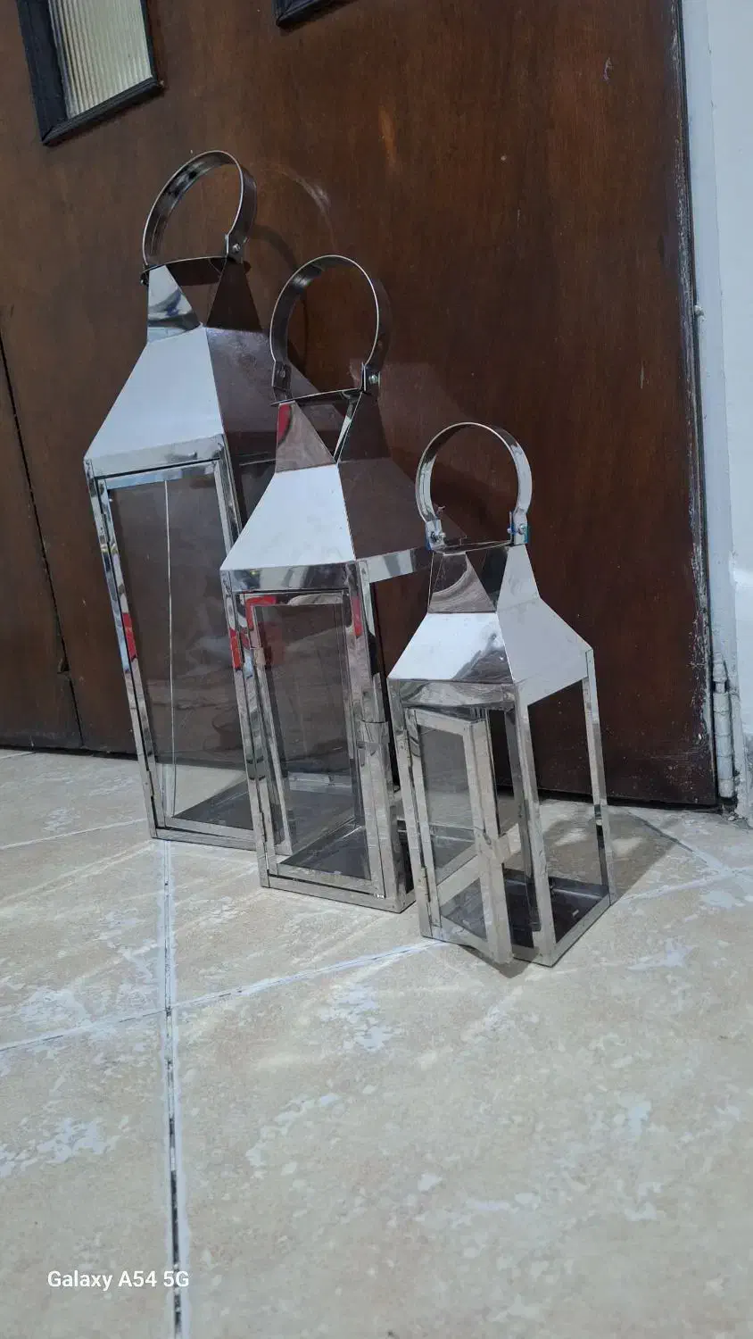 فانوس ۳تیکه فلزی هرمی|کلکسیون اشیاء عتیقه|تهران, درب دوم|دیوار