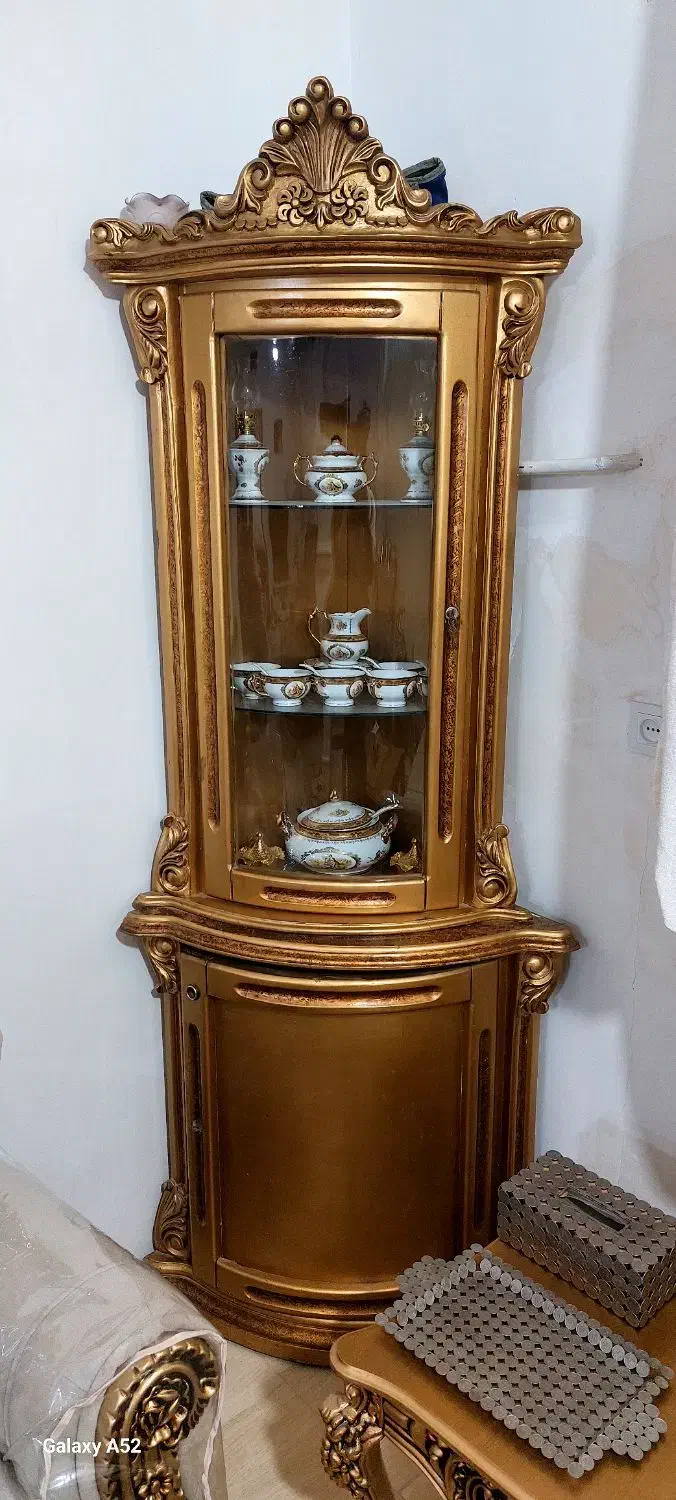 بوفه طلایی دو تکه|بوفه، ویترین، کنسول|اسفراین, |دیوار