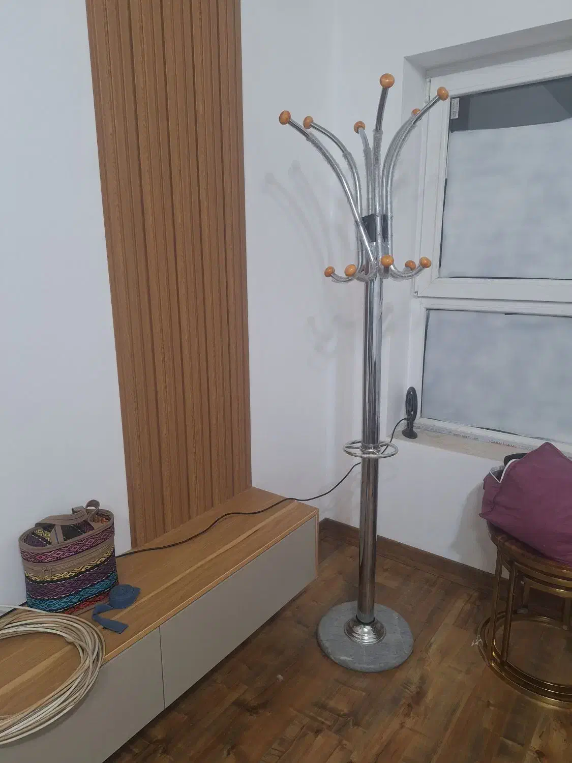 چوب لباسی فلزی بزرگ وکوچک|بندرخت و رخت‌آویز|قم, سعادتی|دیوار