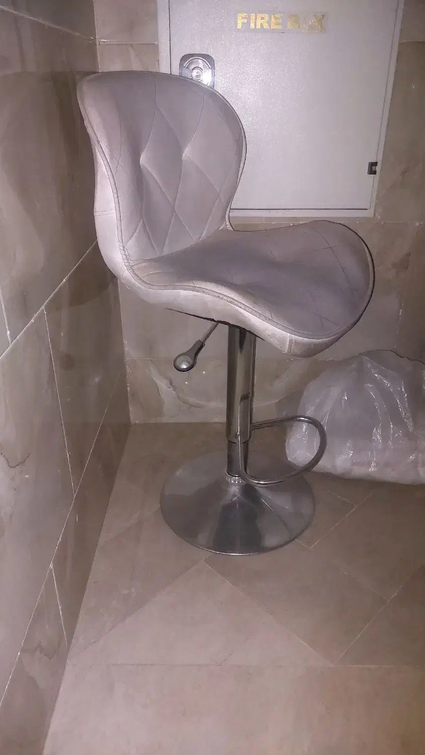 صندلی کارکرده ۷۰۰ تومان|صندلی و نیمکت|سمنان, |دیوار