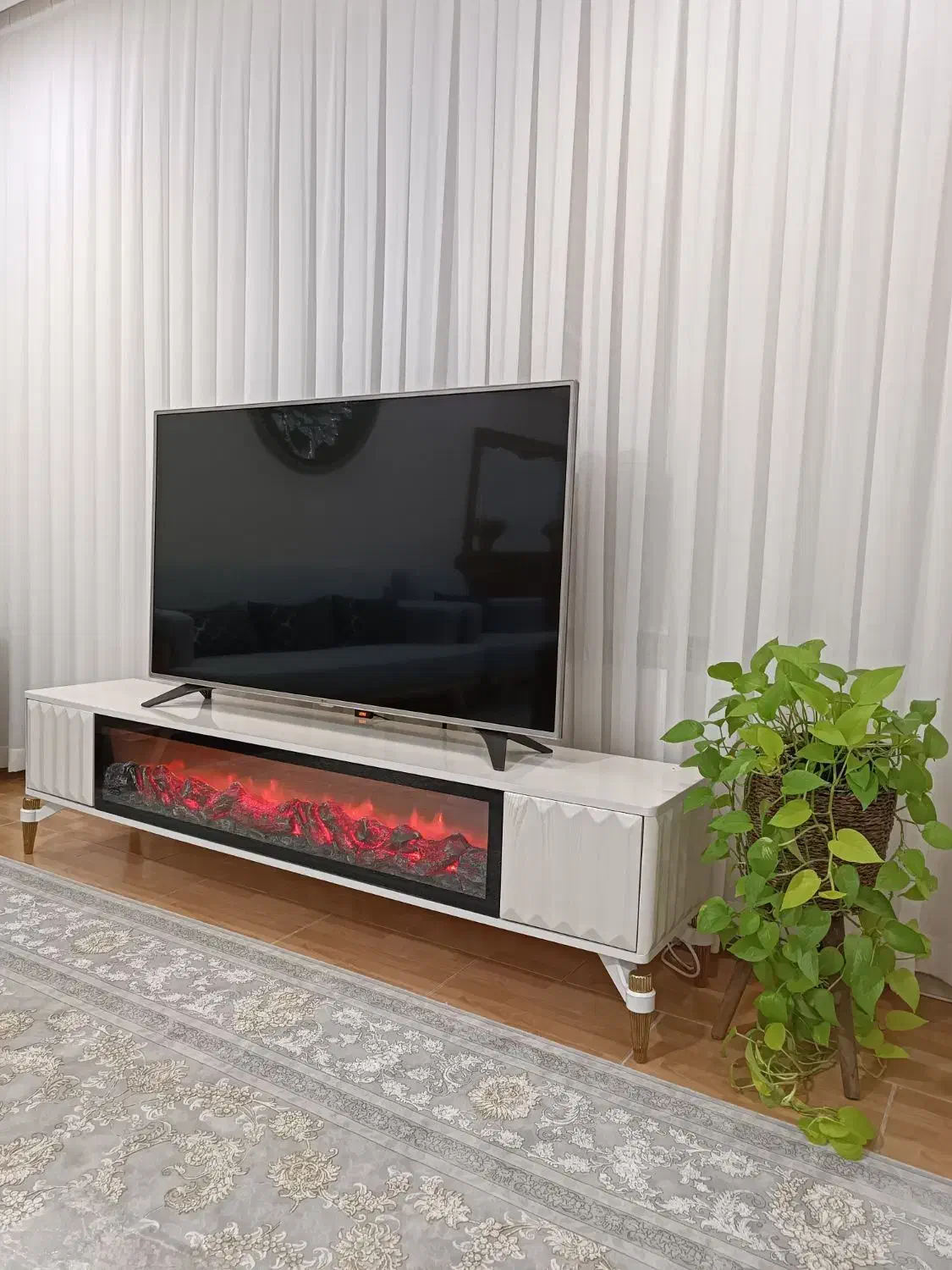 میز تی‌وی|میز تلویزیون|نقده, |دیوار