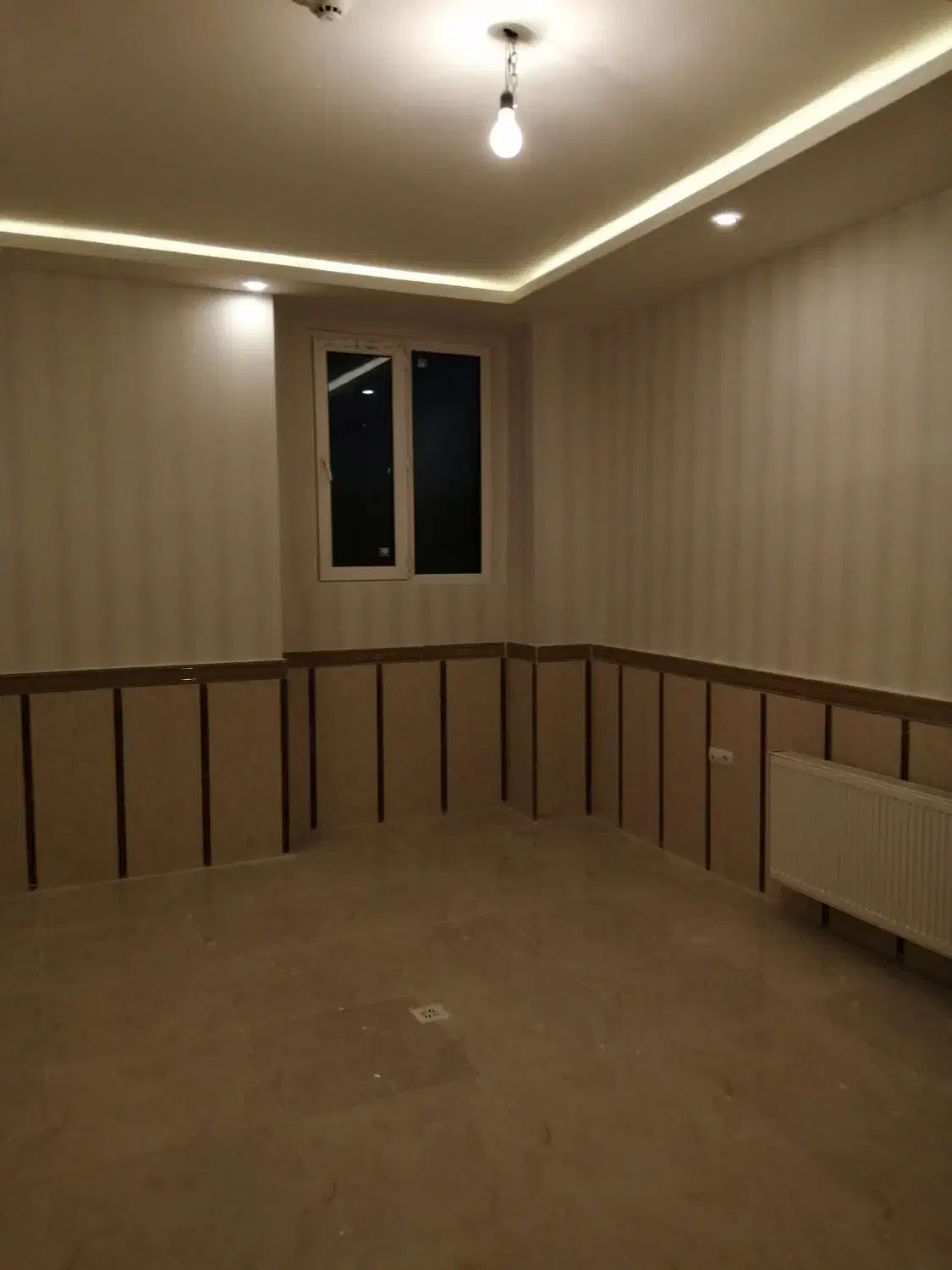 ساختمان پزشکان ۱۰۰متر / پارکینگ اختصاصی / شهدا|اجارهٔ دفتر کار، اتاق اداری، مطب|خرمآباد, |دیوار