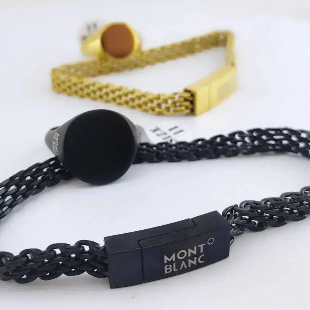 اگه دنبال یه استایل شیک خاص مردونه میگردی ...|بدلیجات|سمنان, |دیوار