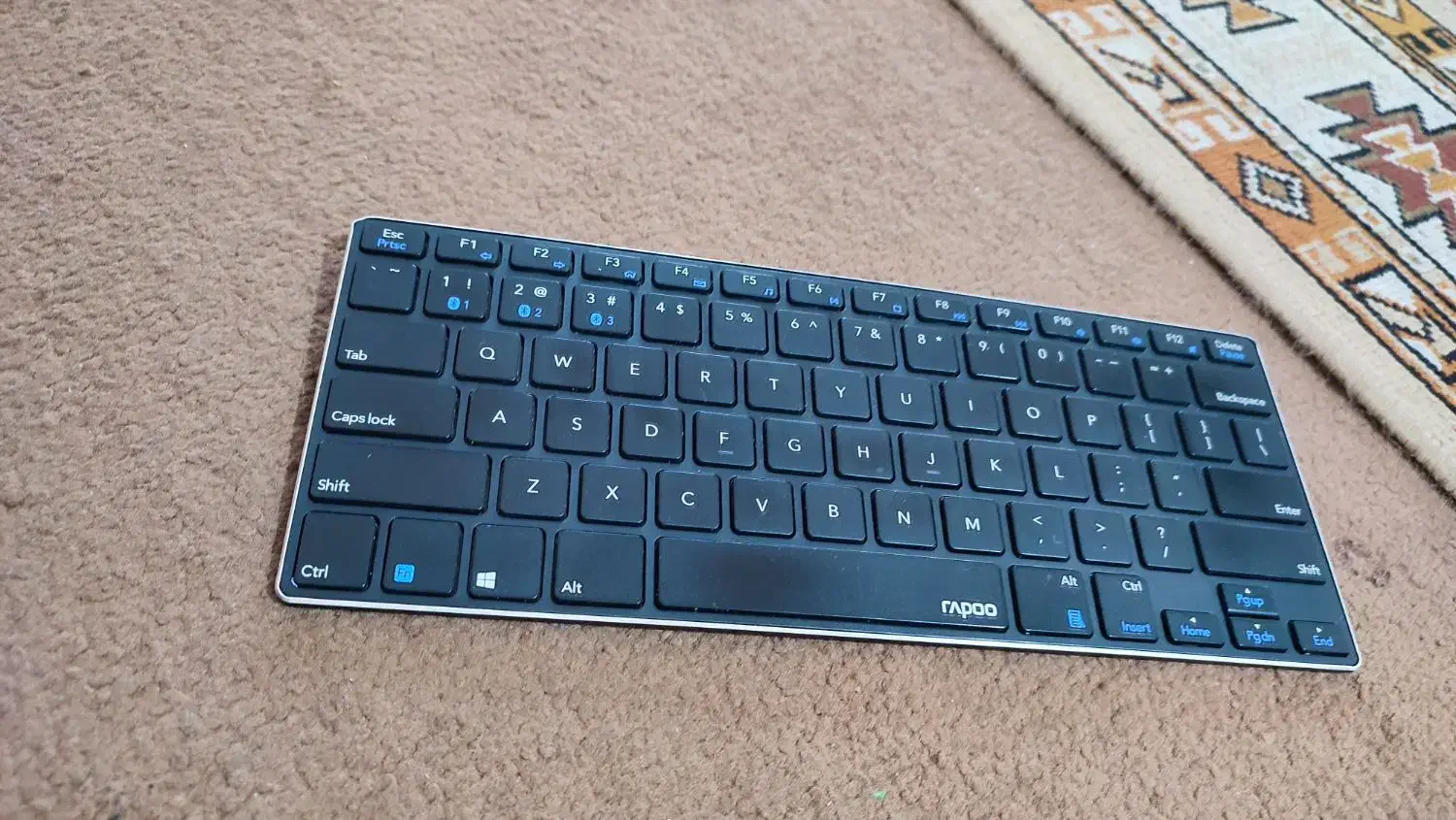 کیبورد بی سیم نازک ترین و سبک ترین|قطعات و لوازم جانبی رایانه|تهران, شهرک شریفی|دیوار