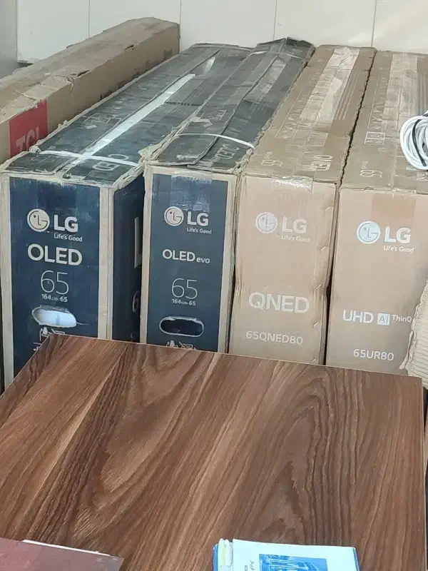 نلویزیون و لوازم خانگی و جانبی تلویزیون|تلویزیون و پروژکتور|بندر گناوه, |دیوار