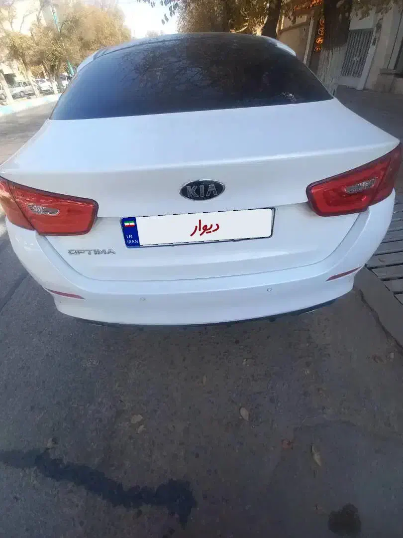 ماشین کیا اوپتیما سفید|خودرو سواری و وانت|یزد, |دیوار