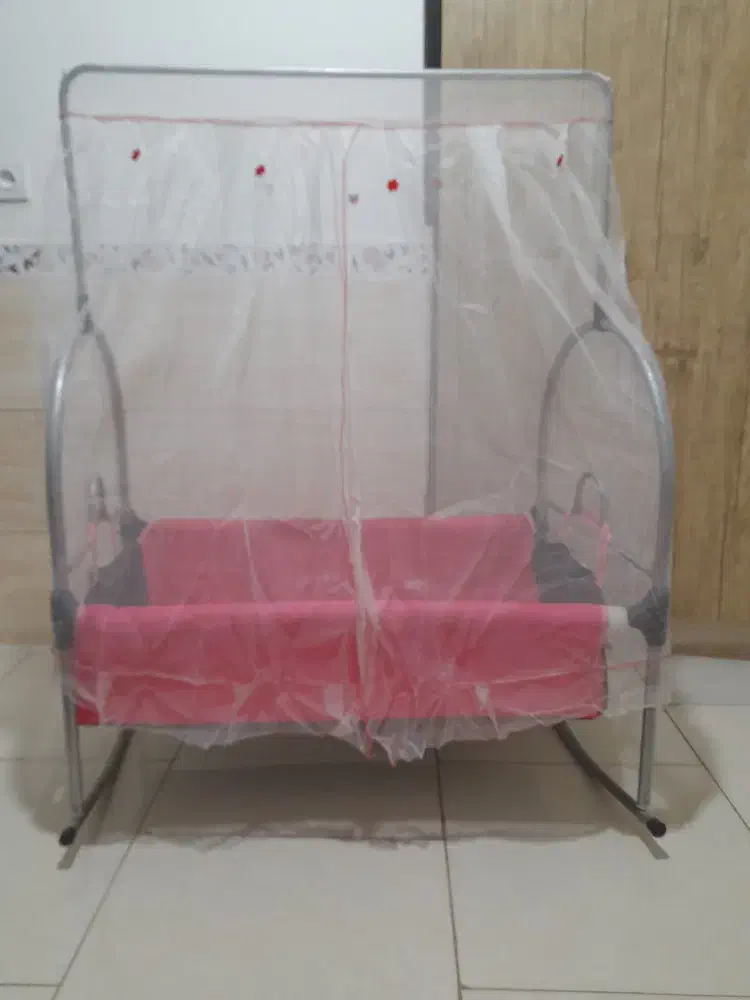 روروک ،گهواره|اسباب و اثاث بچه|قرچک, باقرآباد|دیوار