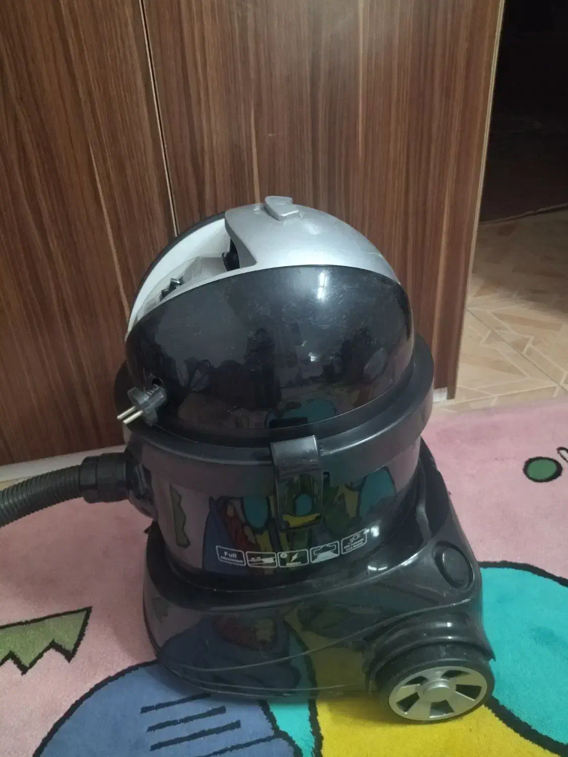 جارومارکBost نونو همراه مخزن روی دسته|جاروبرقی، جارو شارژی، بخارشو|اصفهان, ملکشهر|دیوار