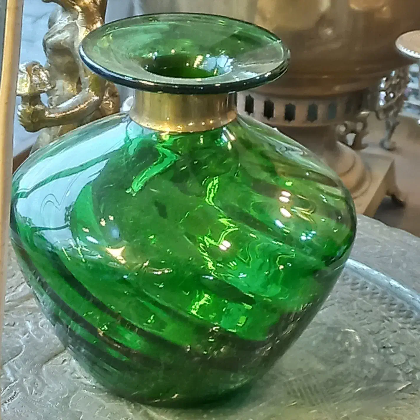 ظروف و دکوریهای آنتیک قدیمی خاص زیبا|کلکسیون اشیاء عتیقه|لاهیجان, شیشه گران|دیوار