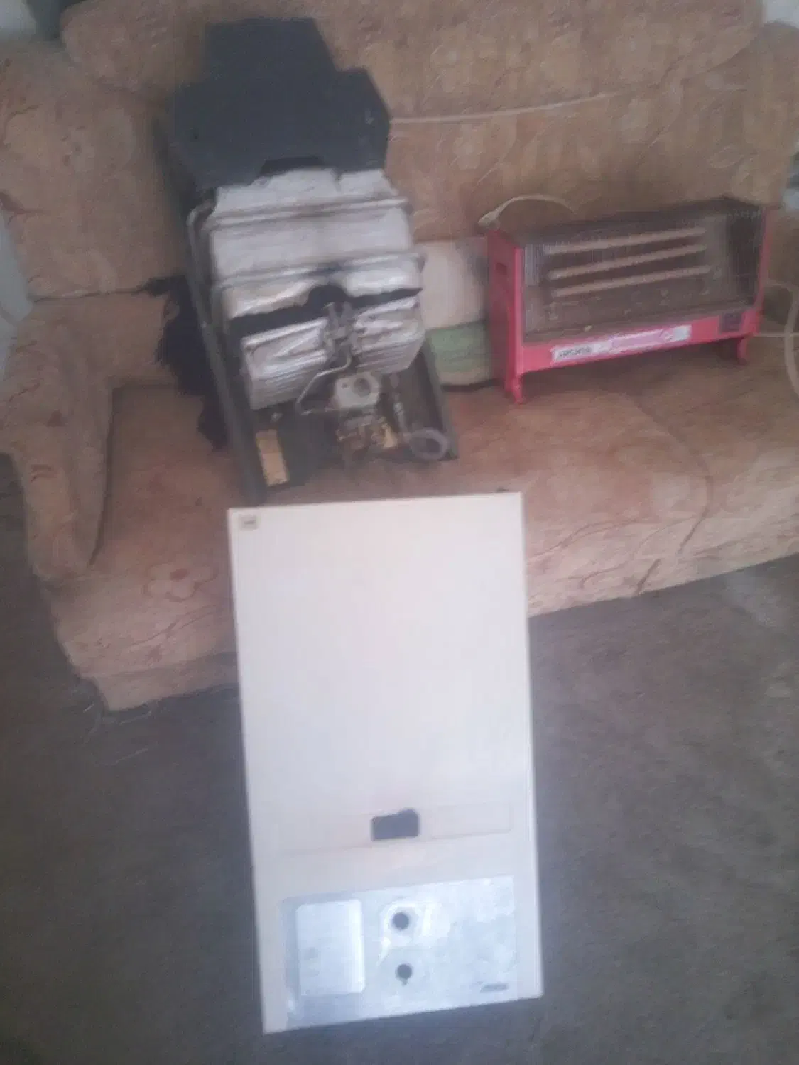 آبگرمکن دیواری بوتان و بخاری برقی|آبگرمکن، پکیج، شوفاژ|آزادشهر, |دیوار