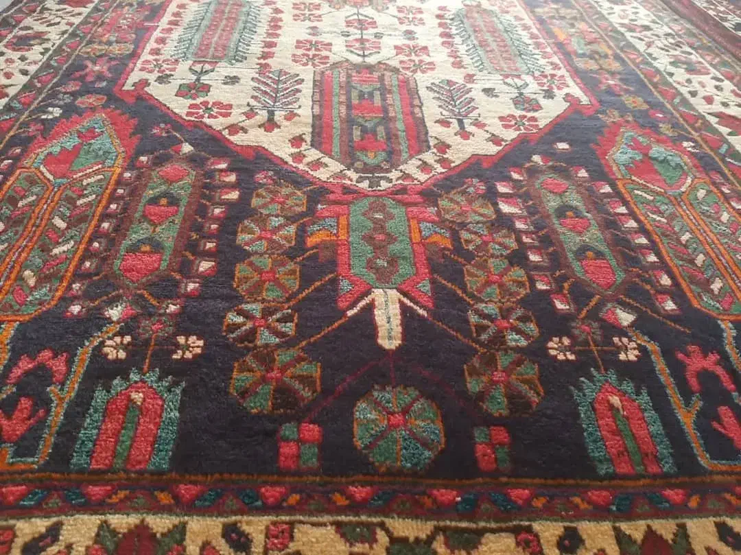 فرش|فرش|اصفهان, باغ زیار|دیوار