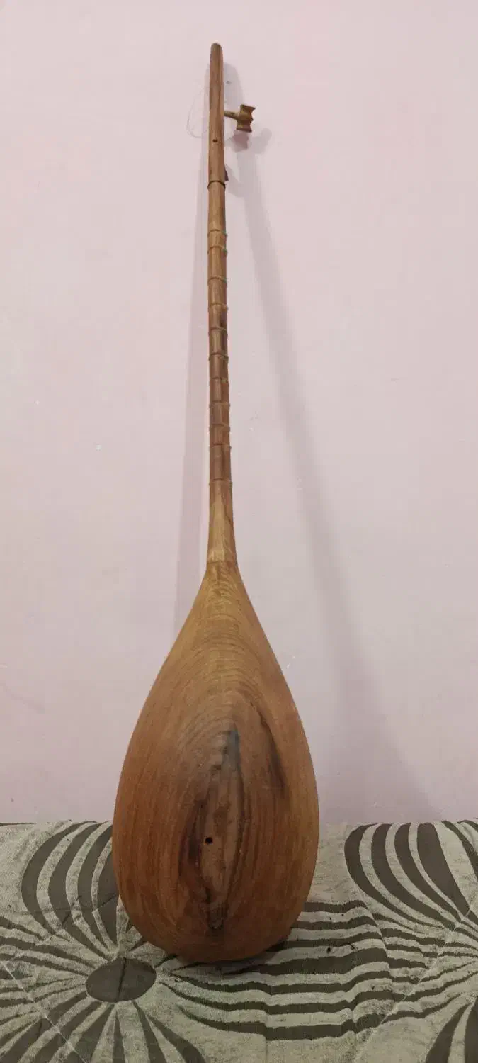 دوتار|سازهای سنتی|قوچان, |دیوار