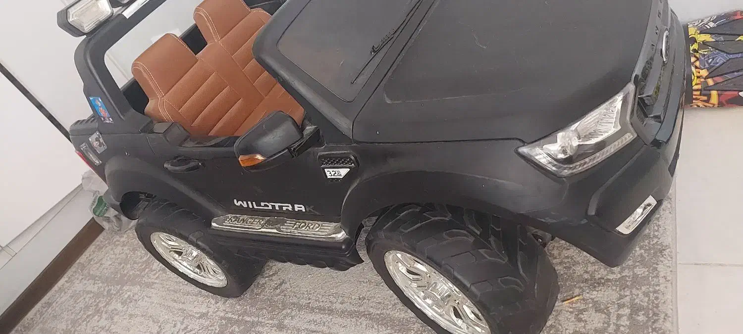 ماشین شارژی دو موتوره مدل ford|اسباببازی|شیراز, هفت تنان|دیوار