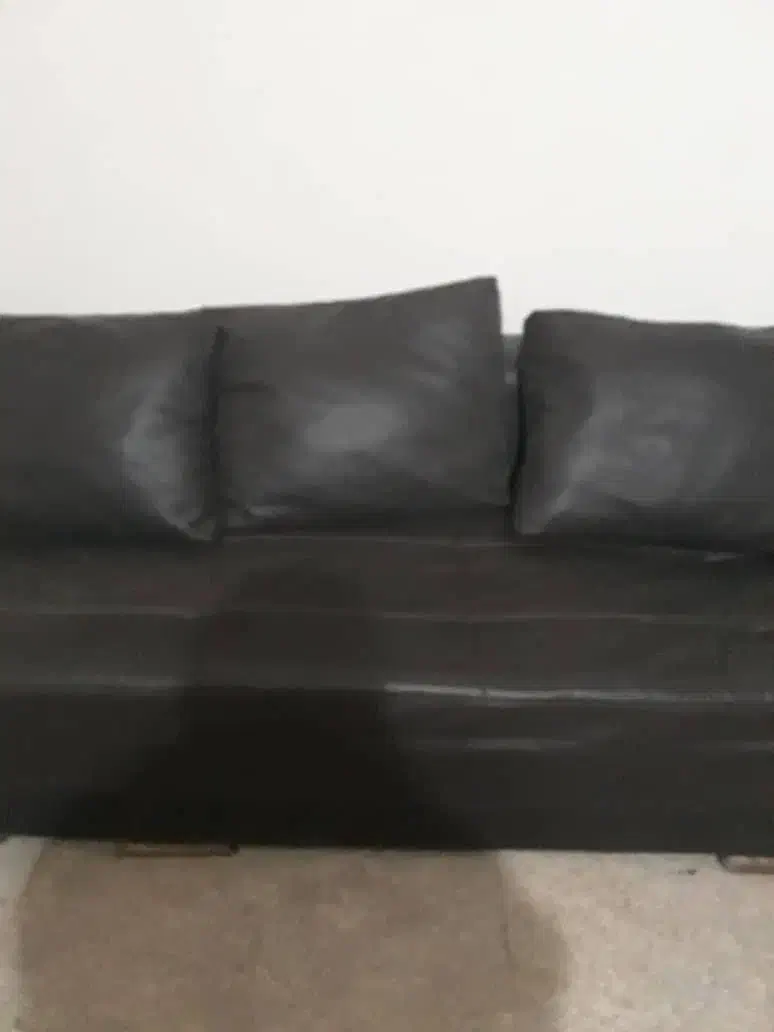 فروش فوری مبل ۶نفره چرم ترک برند ENZO|مبلمان اداری|سیاهکل, |دیوار