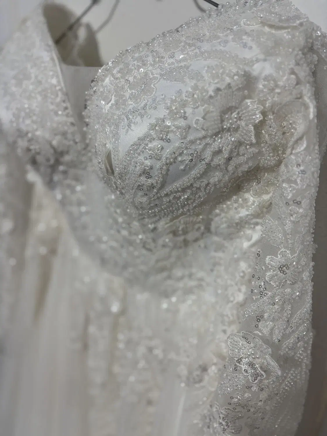 لباس|لباس|قدس, شهر‌قدس|دیوار