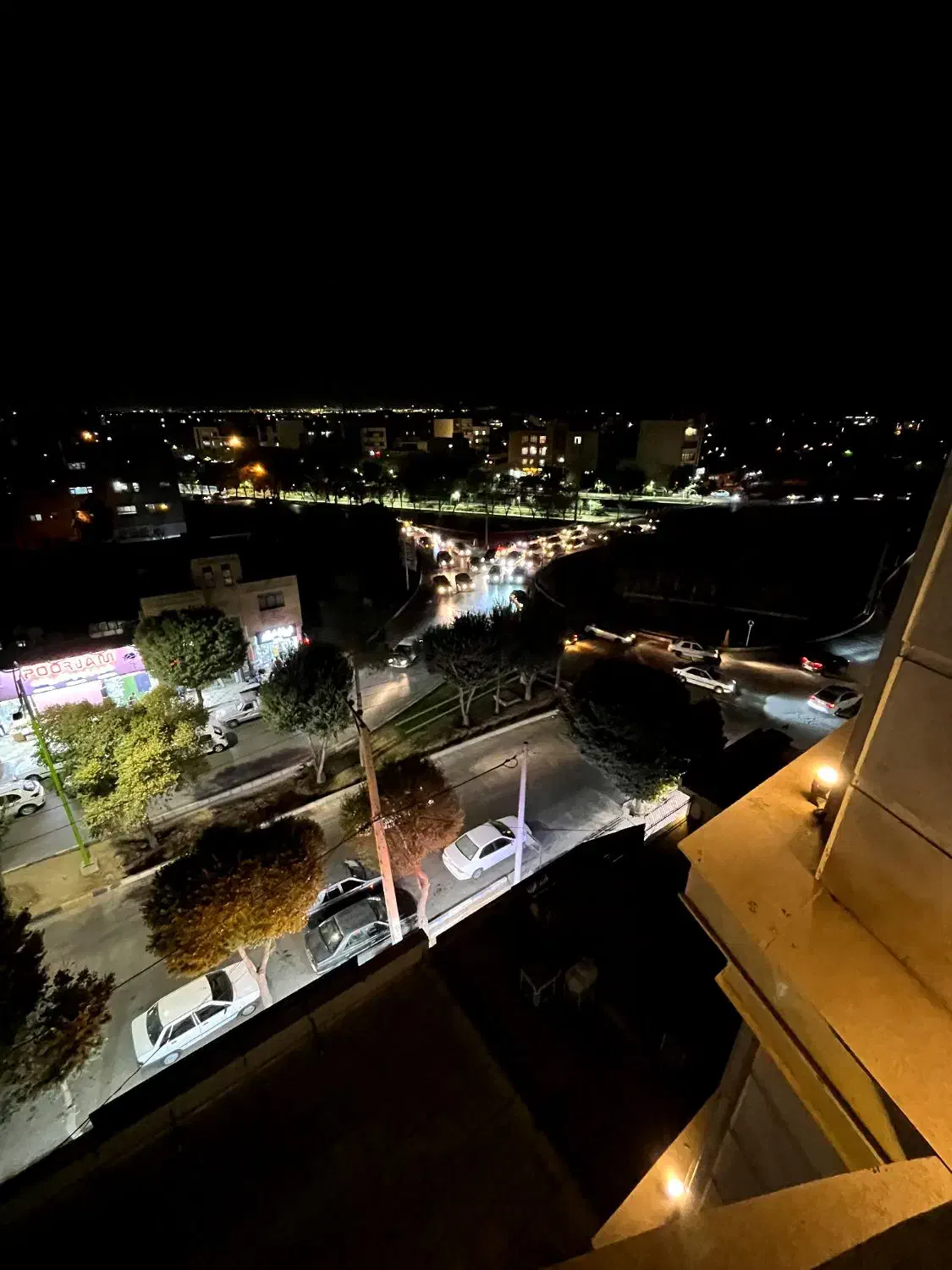 رهن و اجاره مغازه بر اصلی نبوت 25 متری شیک|اجارهٔ مغازه و غرفه|شاهینشهر, نبوت|دیوار