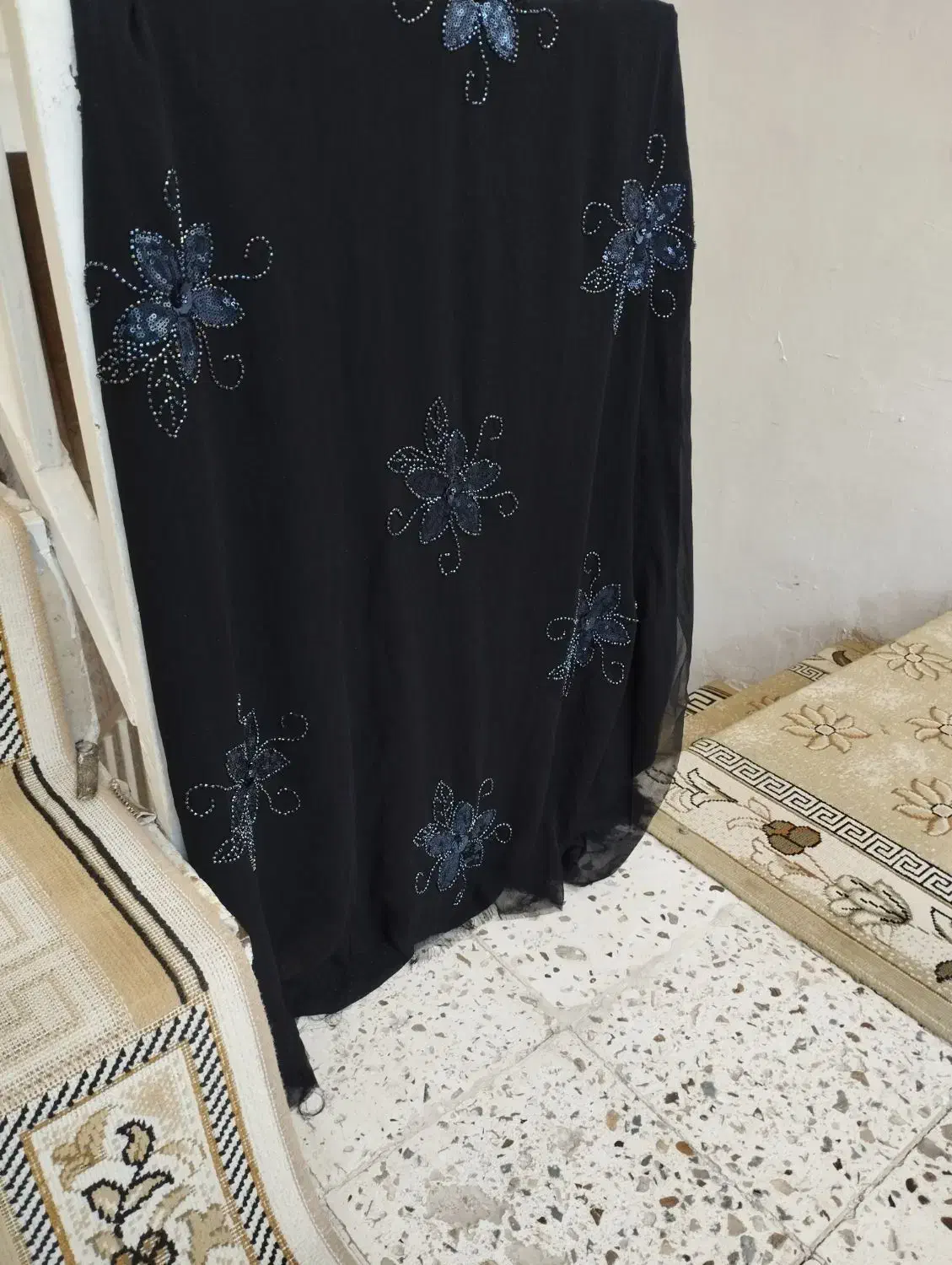 پارچه مراسمی|لباس|ایلام, |دیوار